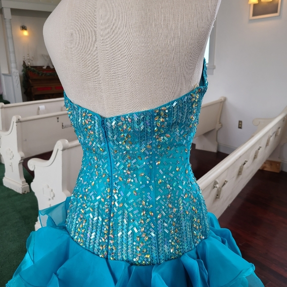 Hi/low Jasz Couture Gown - Picture 3 of 4